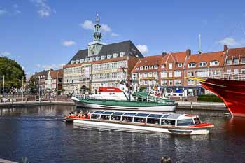 Kanal- und Grachtenfahrten in Emden